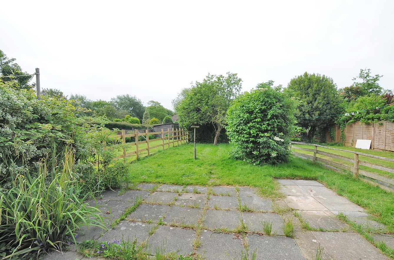Property for Sale, West Wittering 7 Summerfield Road Baileys Estate